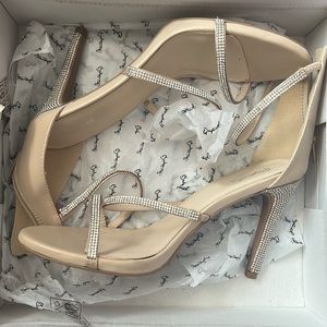 High heels size 10